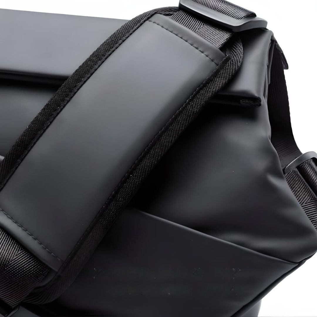 OBSEDIAN™  - SLING BAG