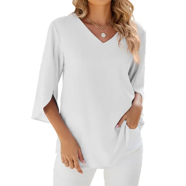 JAZZY™ - RELAXED V-NECK BLOUSE